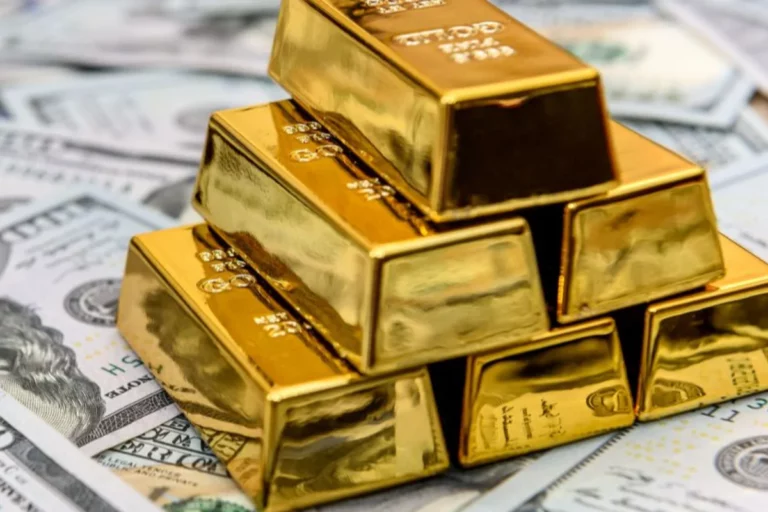 Gold Hits Record High First Time In The History